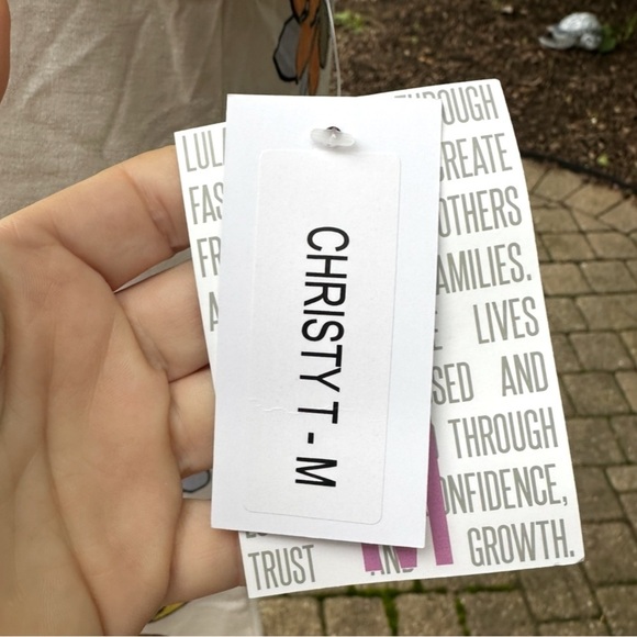 LuLaRoe Christy T size medium - Picture 4 of 5